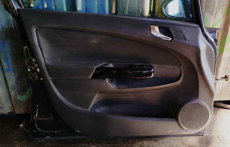 GUARNECIDO PUERTA DELANTERA IZQUIERDA