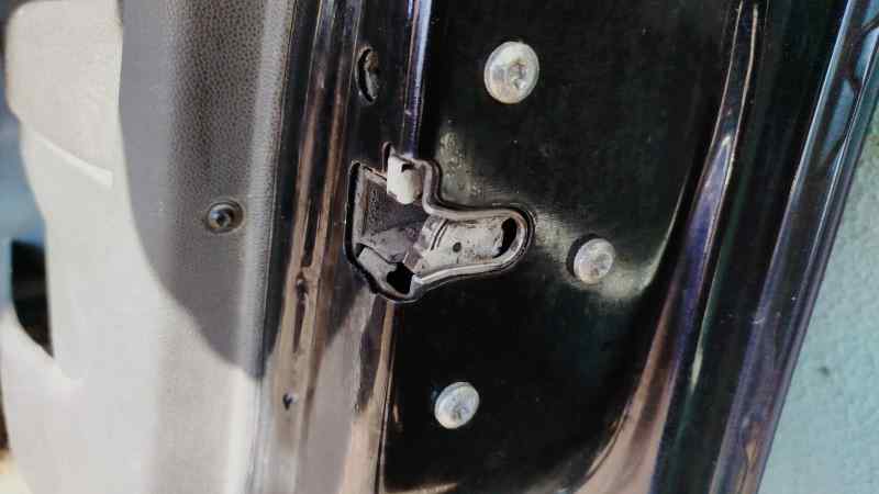 CERRADURA PUERTA DELANTERA DERECHA