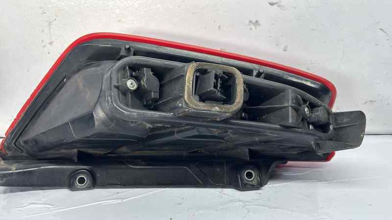 PILOTO TRASERO DERECHO