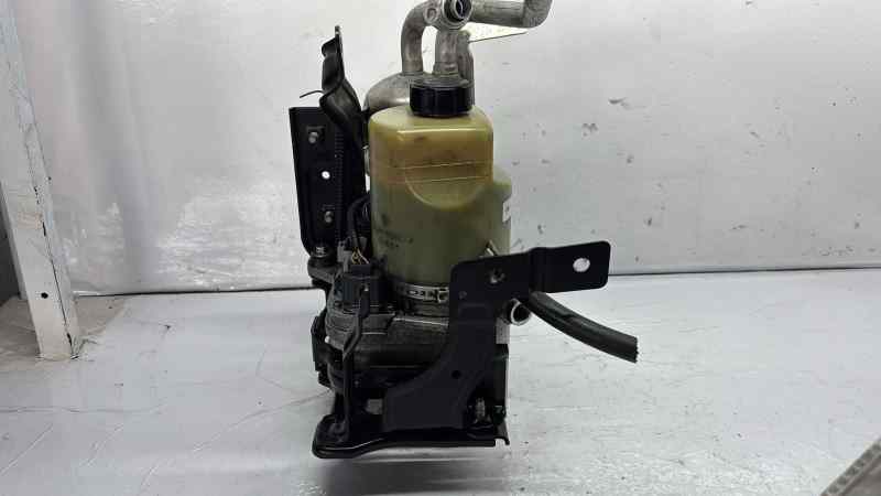 4M513K514CC  BOMBA DIRECCION FORD FOCUS BERLINA (CAK)