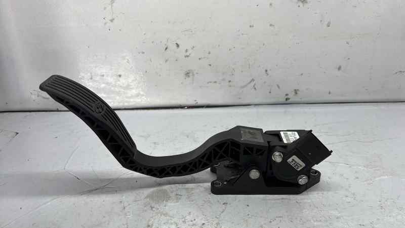 PEDAL ACELERADOR