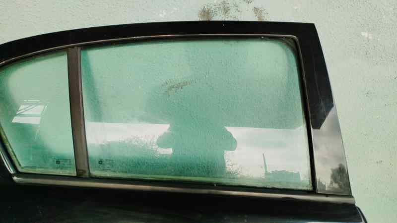 LUNA TRASERA DERECHA