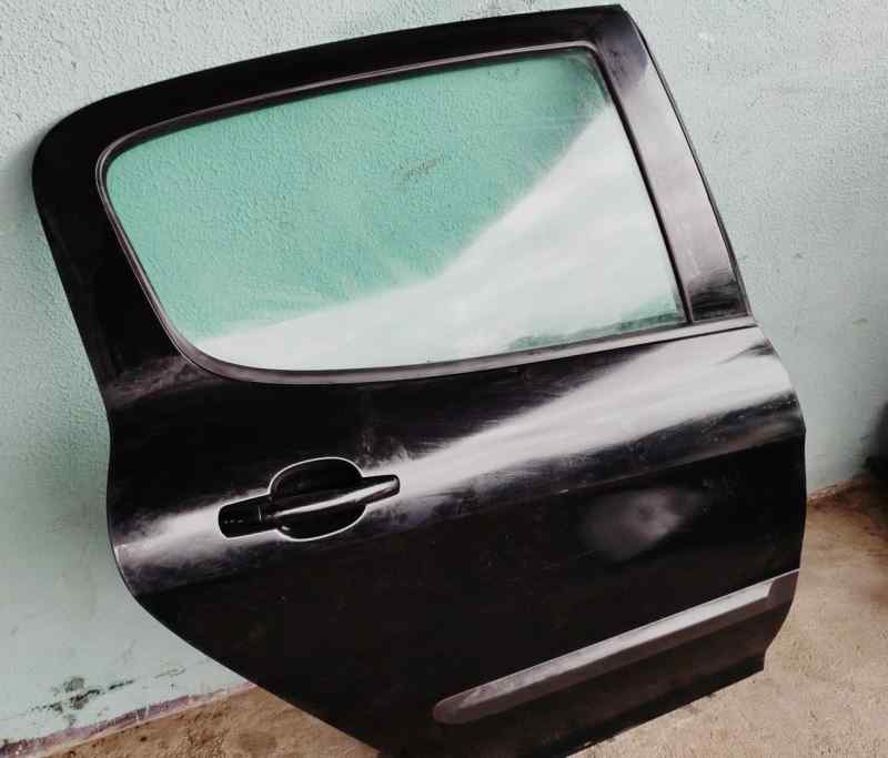 PUERTA TRASERA DERECHA