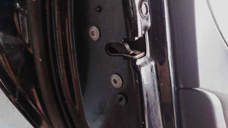 CERRADURA PUERTA TRASERA IZQUIERDA 