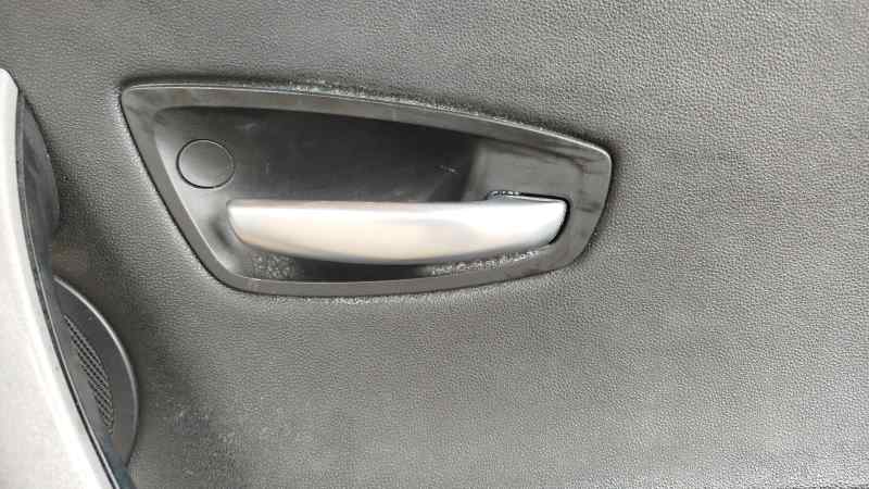 MANETA INTERIOR DELANTERA DERECHA