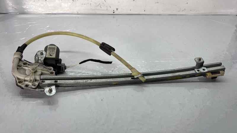 ELEVALUNAS TRASERO DERECHO