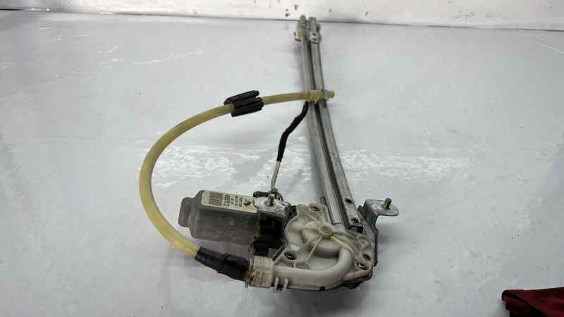 ELEVALUNAS TRASERO DERECHO