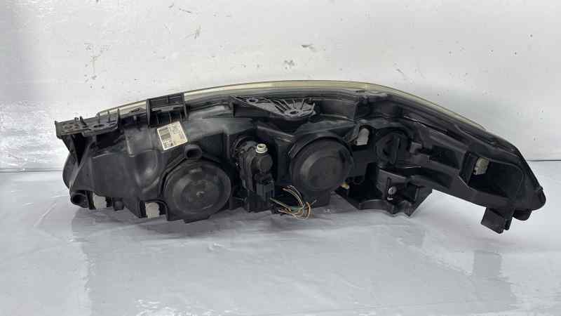 8200481197 FARO DERECHO RENAULT LAGUNA II (BG0)