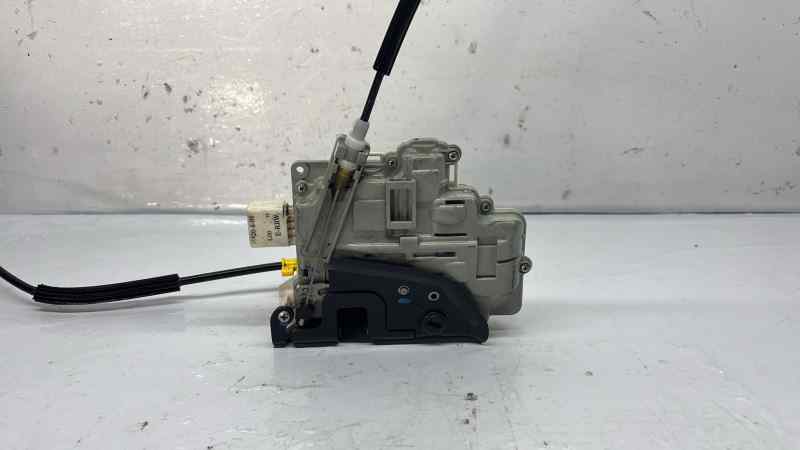 CERRADURA PUERTA TRASERA DERECHA 