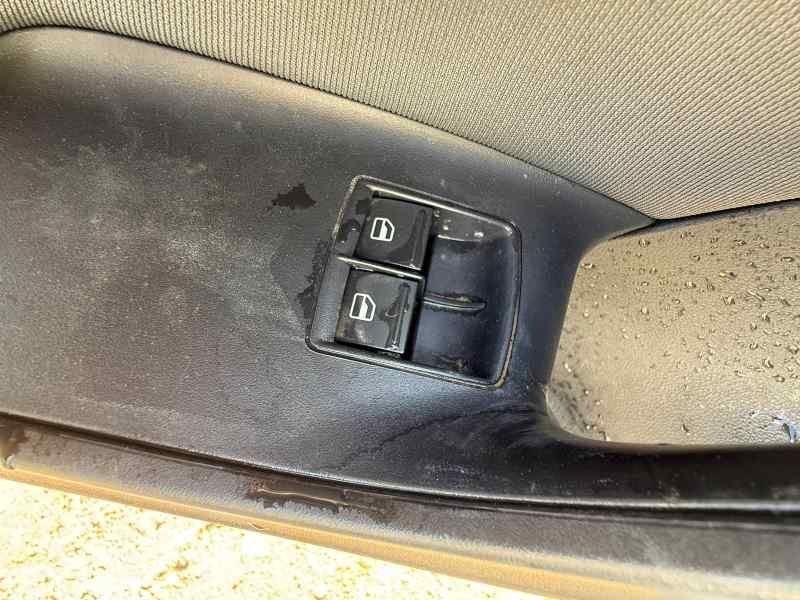 MANDO ELEVALUNAS DELANTERO IZQUIERDO 