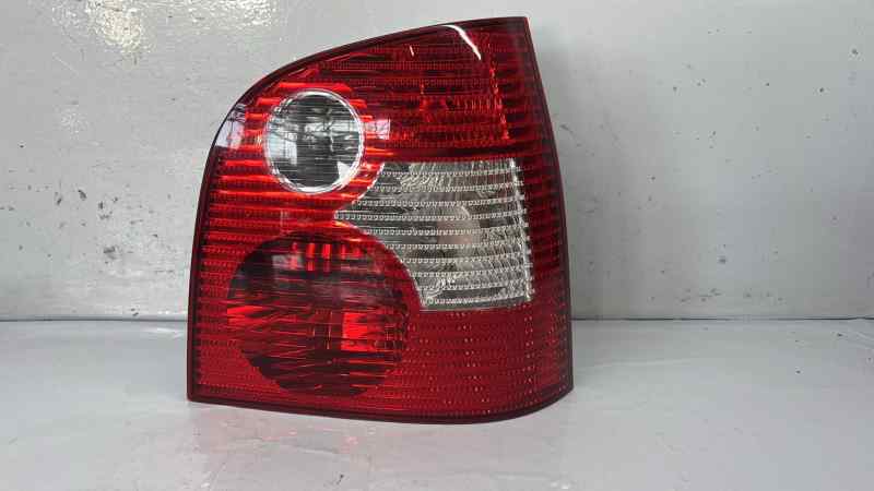 PILOTO TRASERO DERECHO