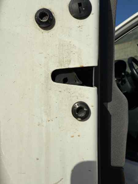 CERRADURA PUERTA DELANTERA IZQUIERDA 