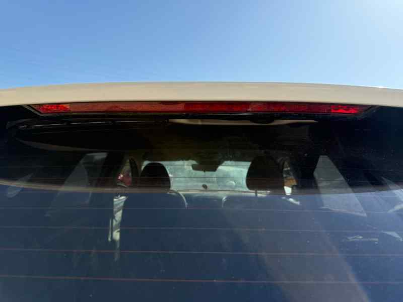 LUZ CENTRAL DE FRENO