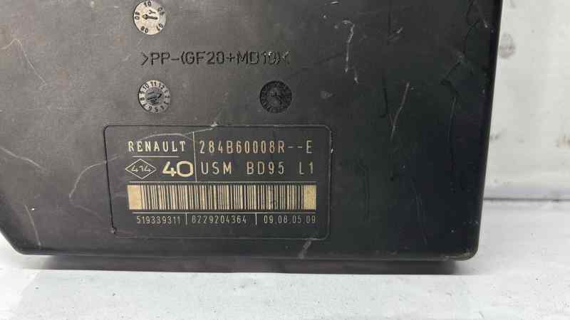 CAJA RELES - FUSIBLES