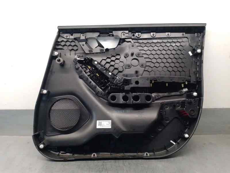 GUARNECIDO PUERTA DELANTERA IZQUIERDA