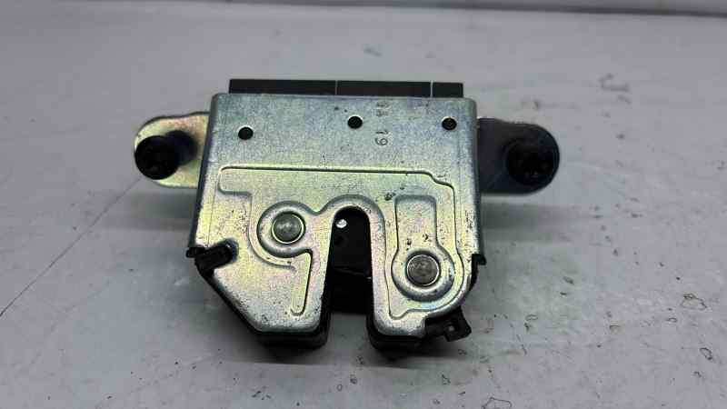 CERRADURA MALETERO - PORTON