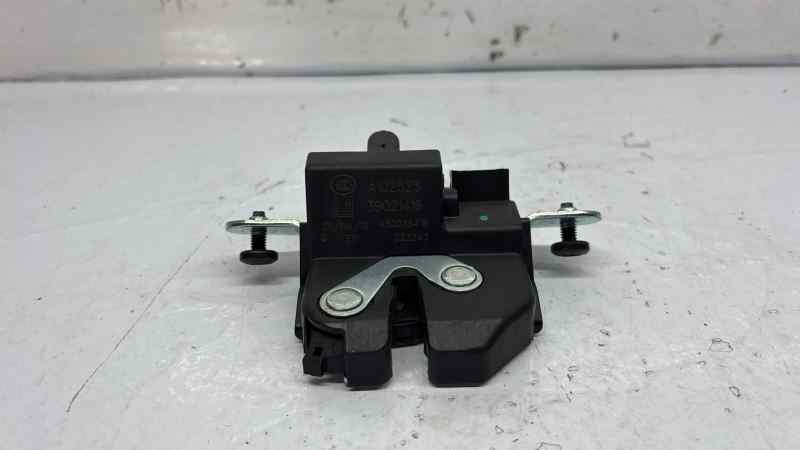 CERRADURA MALETERO - PORTON