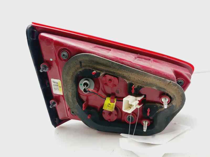 PILOTO TRASERO DERECHO