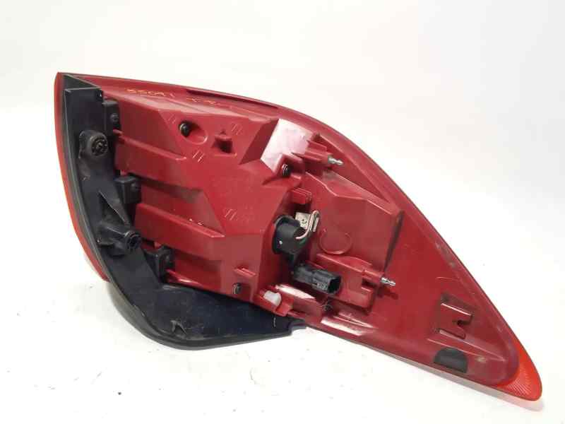 PILOTO TRASERO DERECHO