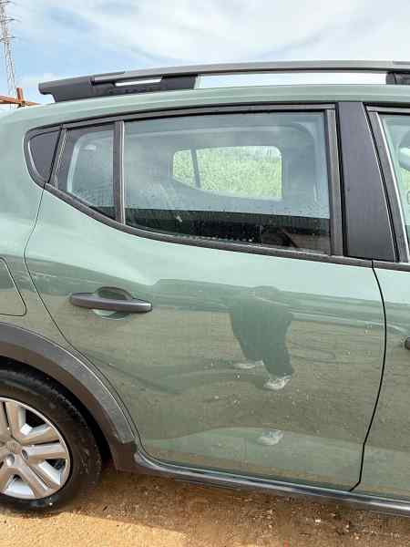 PUERTA TRASERA DERECHA