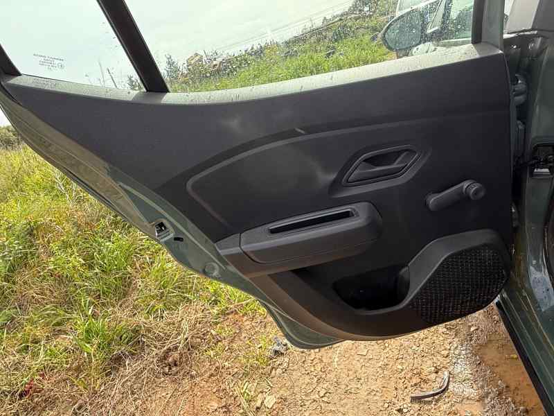 829A11444R GUARNECIDO PUERTA TRASERA IZQUIERDA DACIA SANDERO