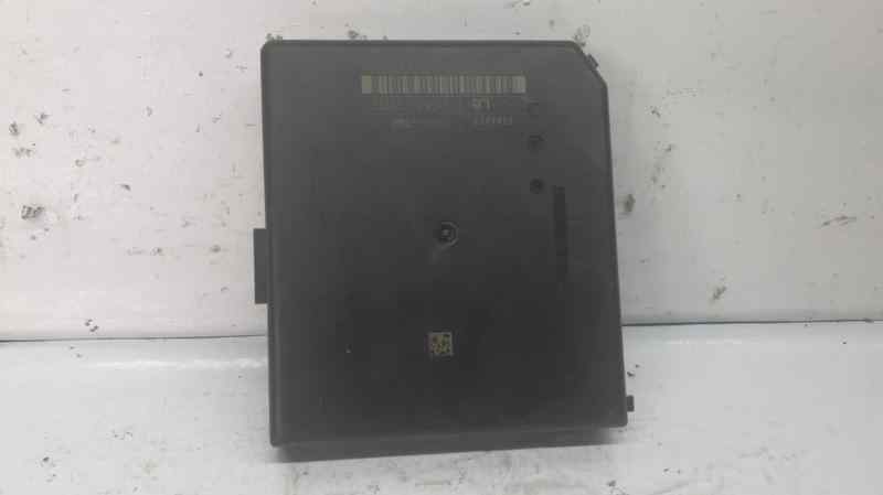 CAJA RELES - FUSIBLES