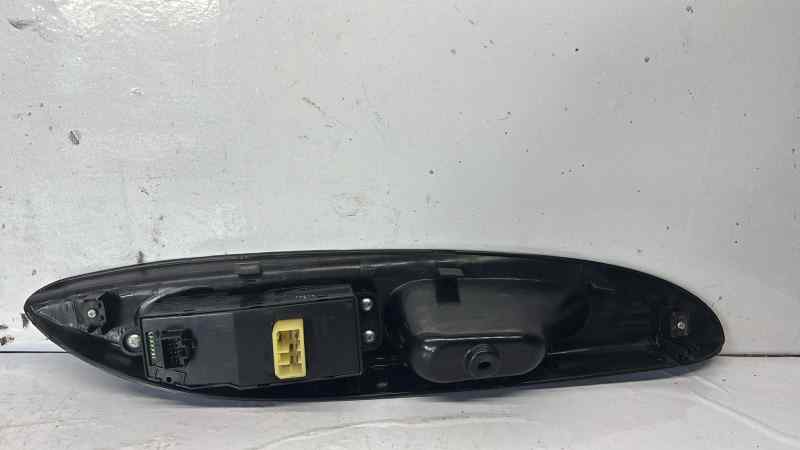 MANDO ELEVALUNAS TRASERO IZQUIERDO