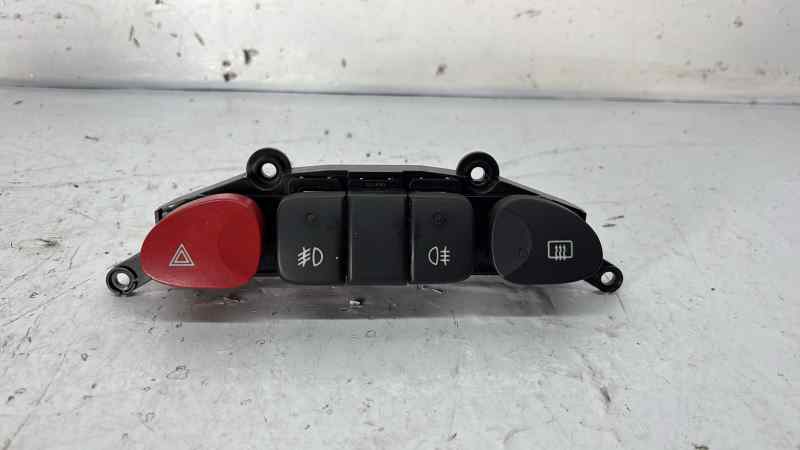 937904A4000 WARNING HYUNDAI H 1 STAREX