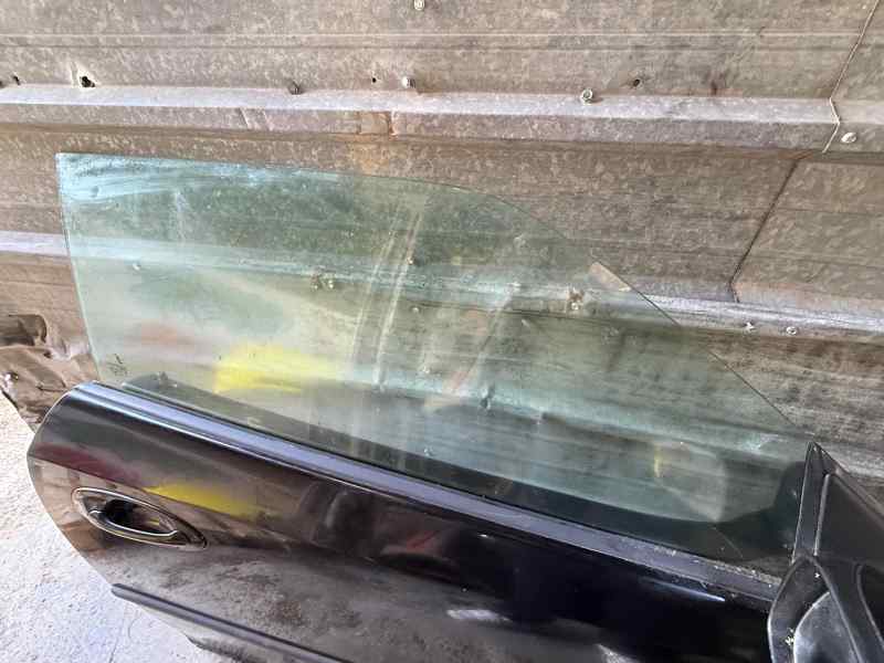 LUNA DELANTERA DERECHA