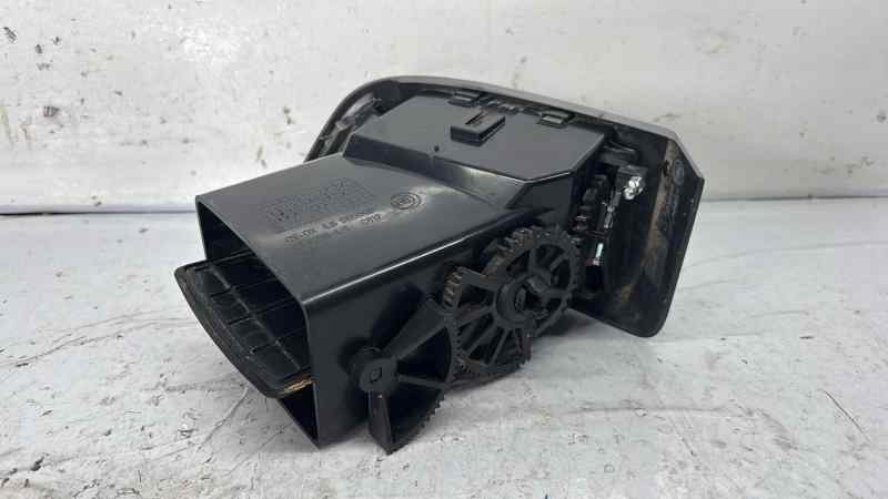 REJILLA PARAGOLPES IZQUIERDA