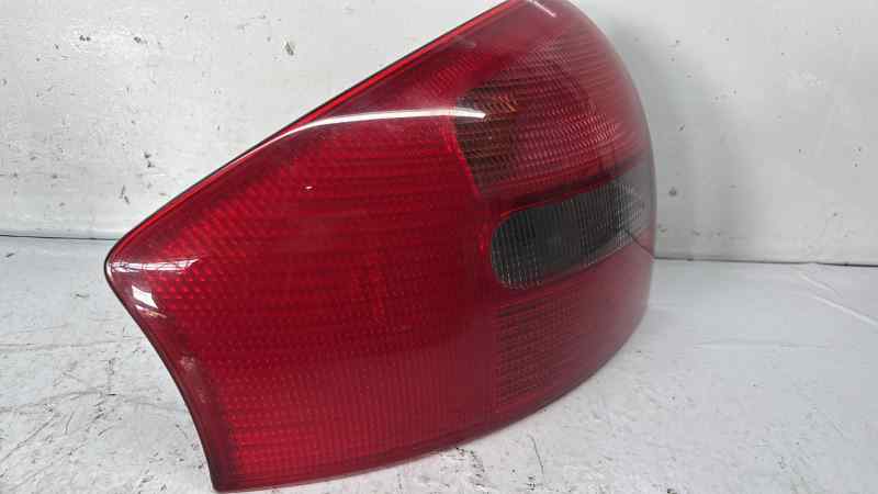 4B5945095 PILOTO TRASERO IZQUIERDO AUDI A6 BERLINA (4B2)