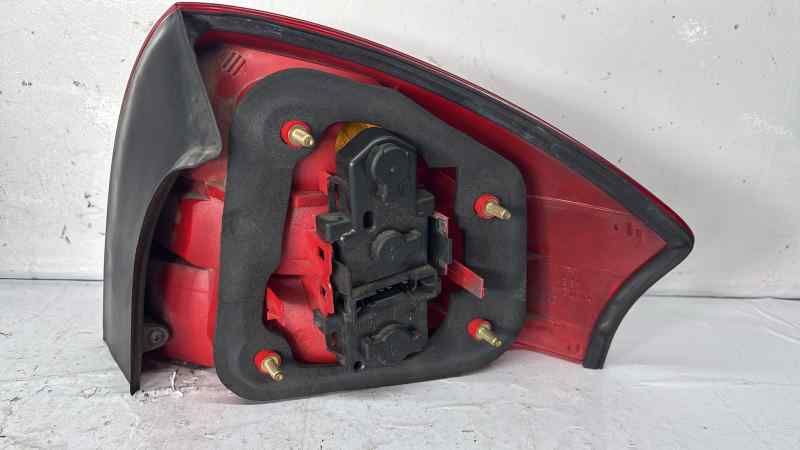 PILOTO TRASERO IZQUIERDO