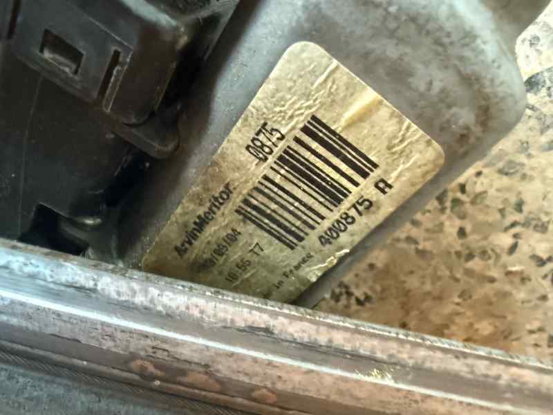 ELEVALUNAS DELANTERO DERECHO