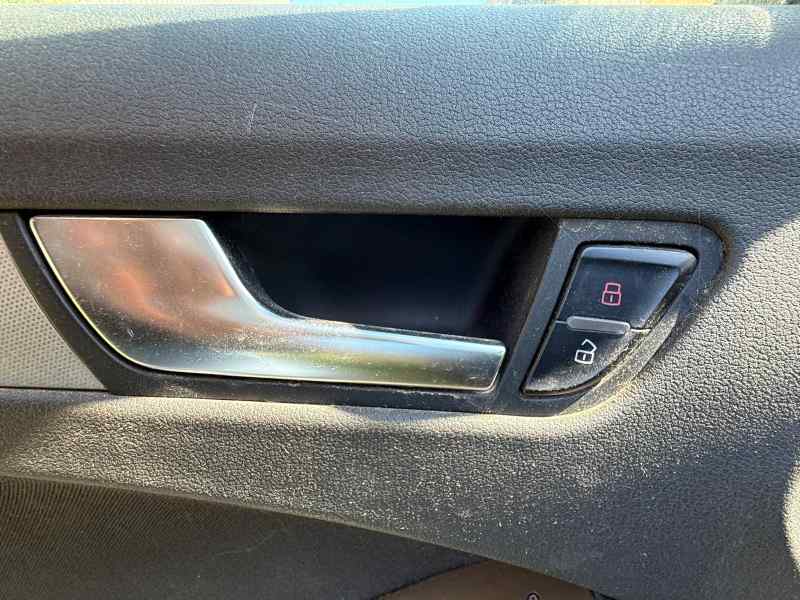 MANETA INTERIOR DELANTERA IZQUIERDA