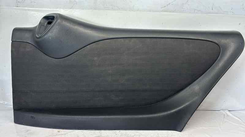 GUARNECIDO PUERTA TRASERA DERECHA