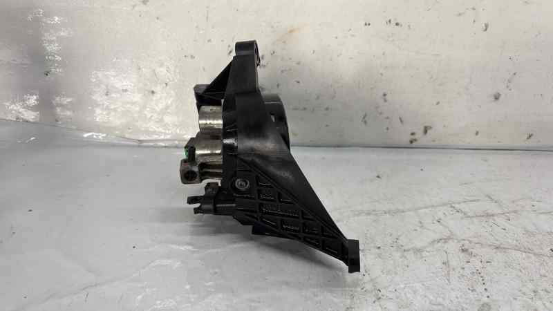 FARO ANTINIEBLA IZQUIERDO