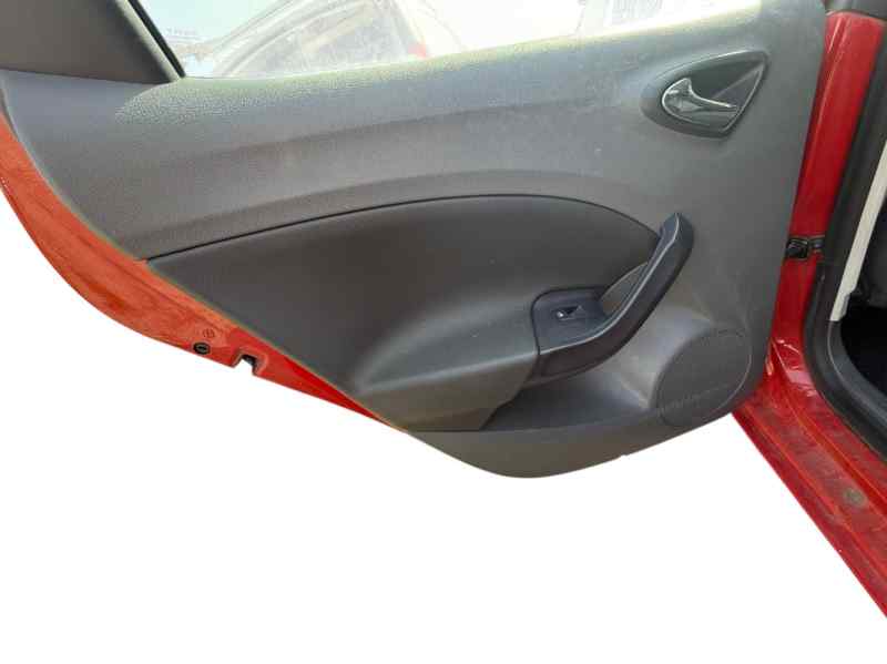 GUARNECIDO PUERTA TRASERA IZQUIERDA