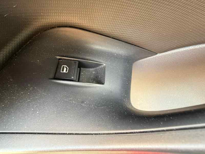 MANDO ELEVALUNAS TRASERO IZQUIERDO