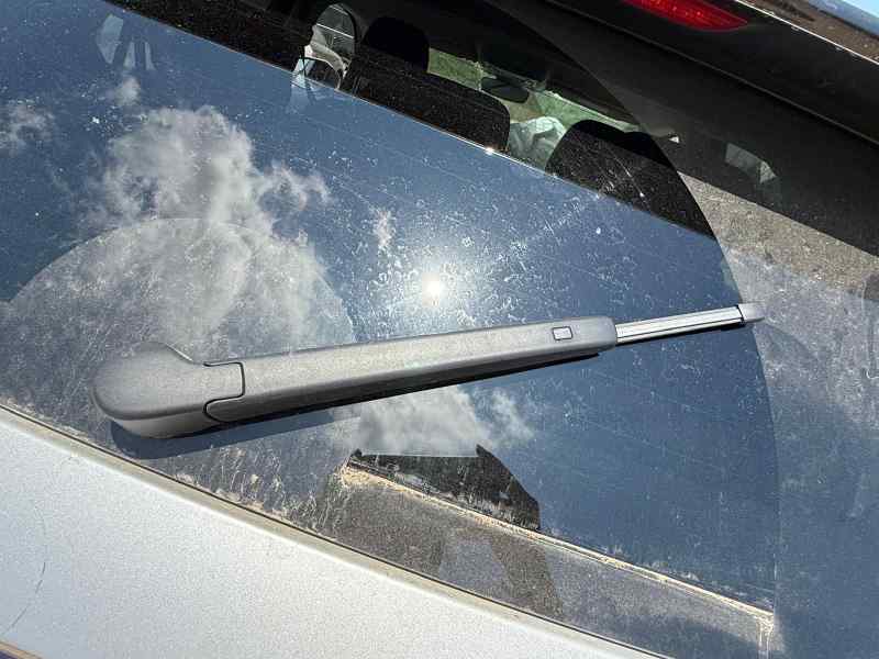 BRAZO LIMPIA TRASERO