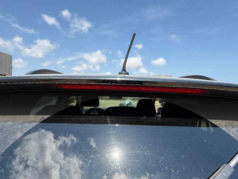 LUZ CENTRAL DE FRENO