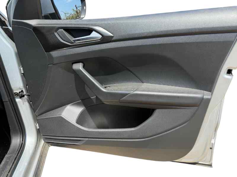 GUARNECIDO PUERTA DELANTERA DERECHA