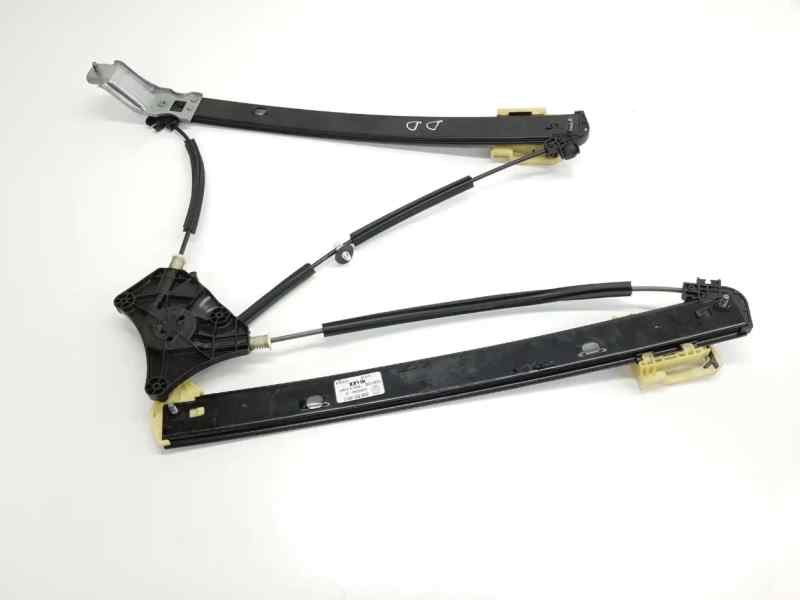 ELEVALUNAS DELANTERO DERECHO