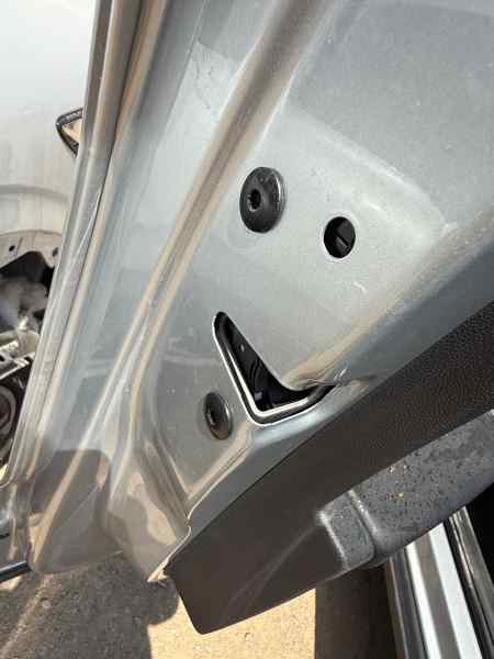 CERRADURA PUERTA DELANTERA IZQUIERDA 