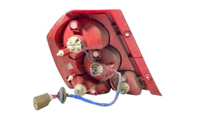 PILOTO TRASERO DERECHO