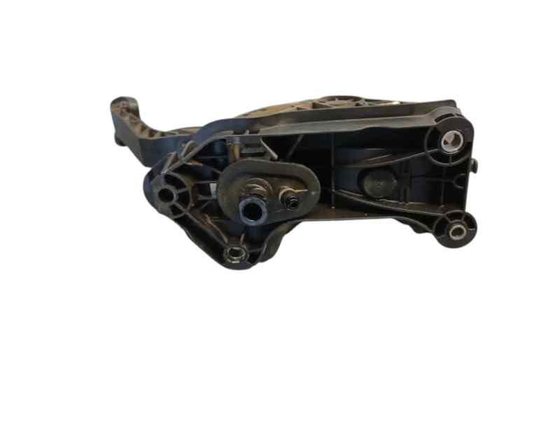 PEDAL EMBRAGUE