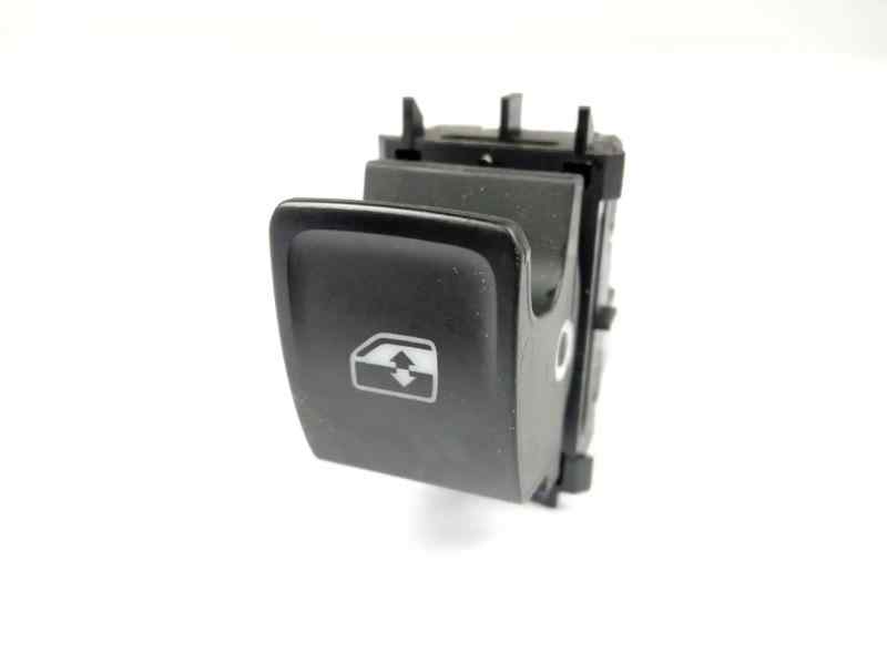 ELEVALUNAS DELANTERO DERECHO