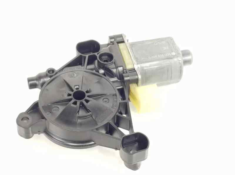 MOTOR ELEVALUNAS DELANTERO DERECHO