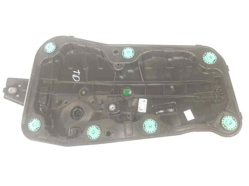 ELEVALUNAS TRASERO DERECHO