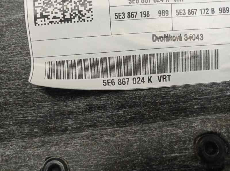 GUARNECIDO PUERTA TRASERA DERECHA