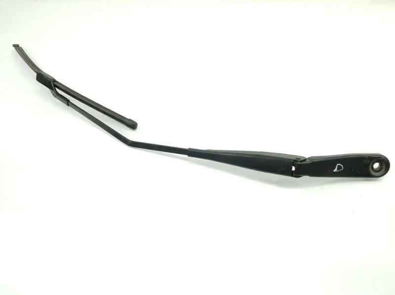 BRAZO LIMPIA DELANTERO DERECHO